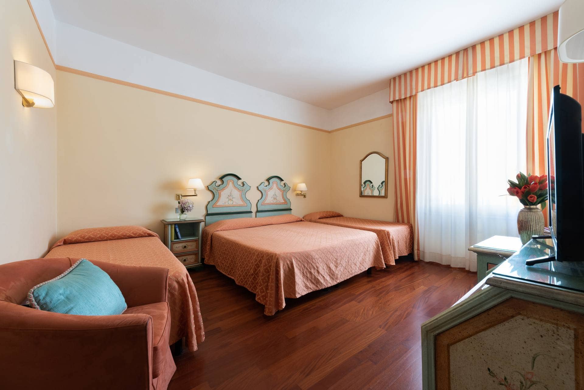 Parma E Oriente Montecatini Camere Hotel Quadrupla 01
