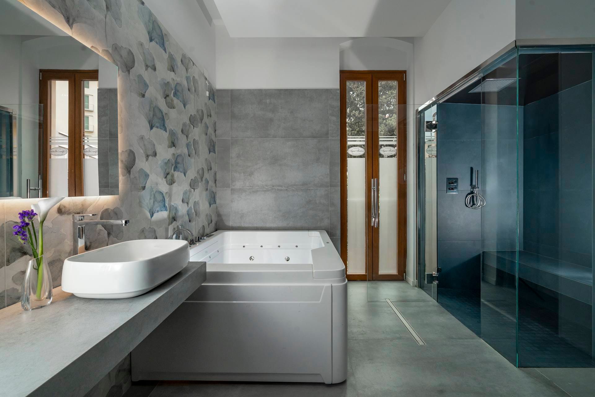 Junior Suite Vasca Idromassaggio Bagno Turco Suite Aqua Mistica Parma E Oriente Montecatini 04